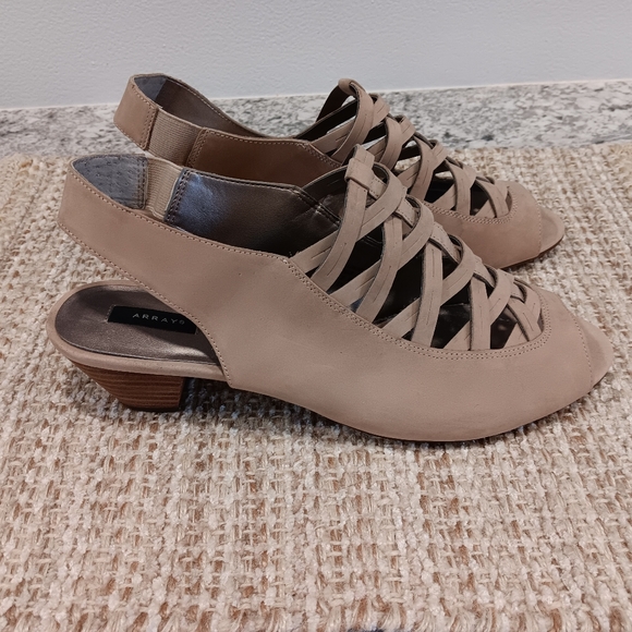 Array Sandals - Picture 4 of 6